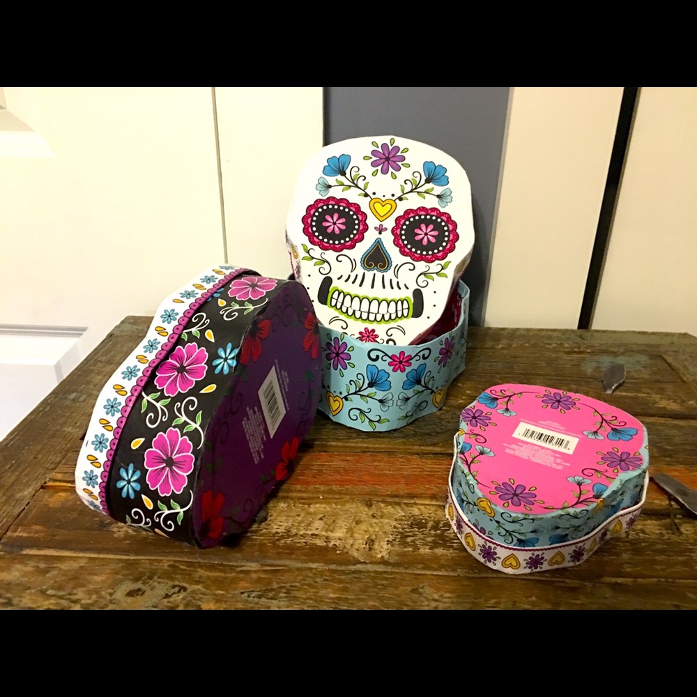 Sugar skull day of the dead nesting boxes NWT Halloween